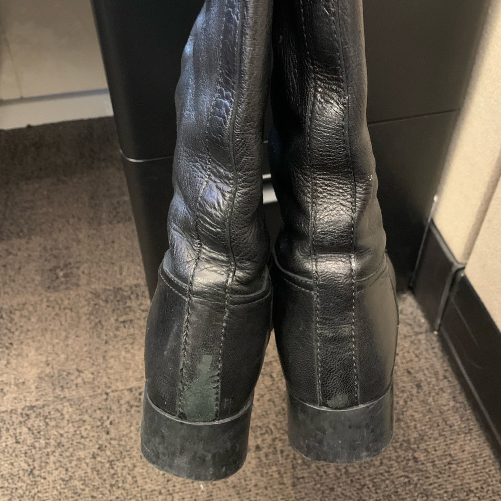 Prada Black Leather Soft Deer Skin
Double Buckle Boots 3W5356 EU37.5 US 7 - Picture 7 of 12